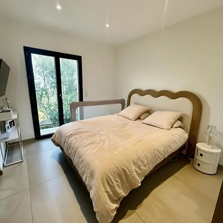 Belle Avec Piscine-4 Personnes Villa